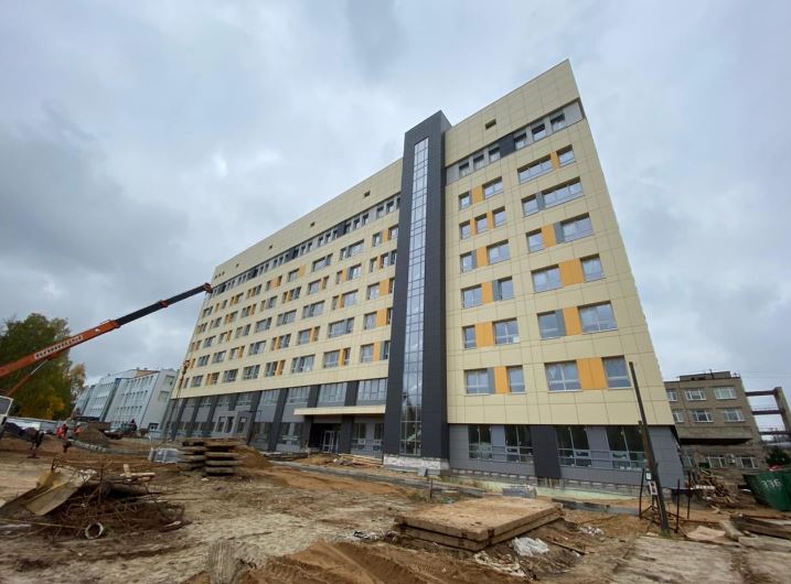 ​Строящийся в Ярославле хирургический корпус онкобольницы готов более чем на 70%