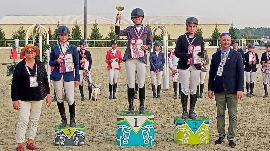 Ярославцы завоевали три медали на всероссийских соревнованиях по конному спорту