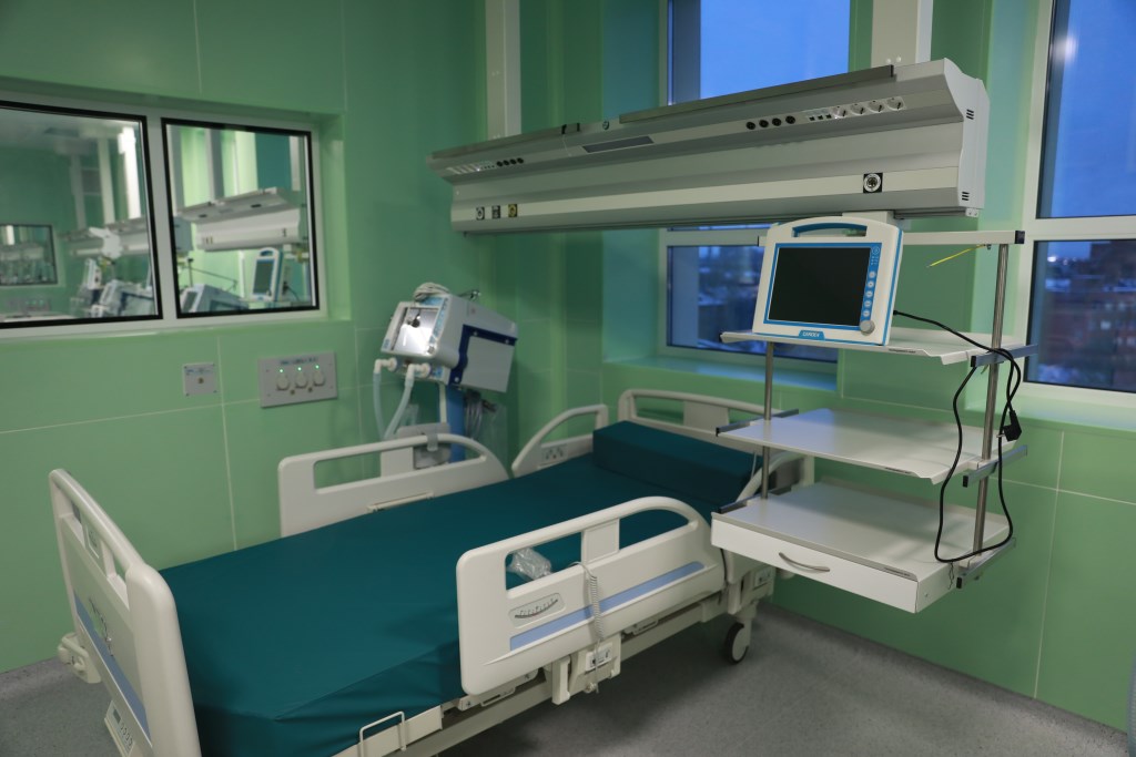 Губернатор открыл новый хирургический корпус Ярославской областной онкобольницы