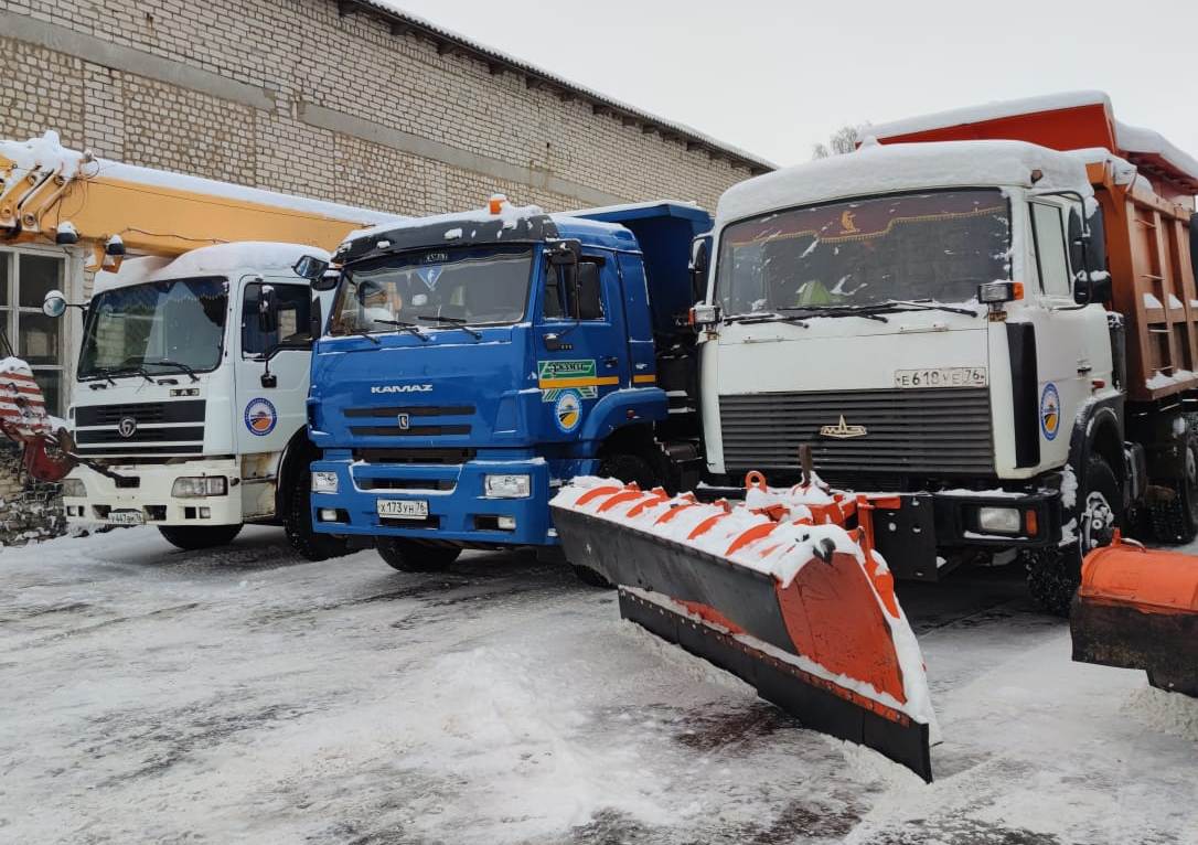 Глава Ярославской области поручил привлечь дополнительные бригады для уборки снега