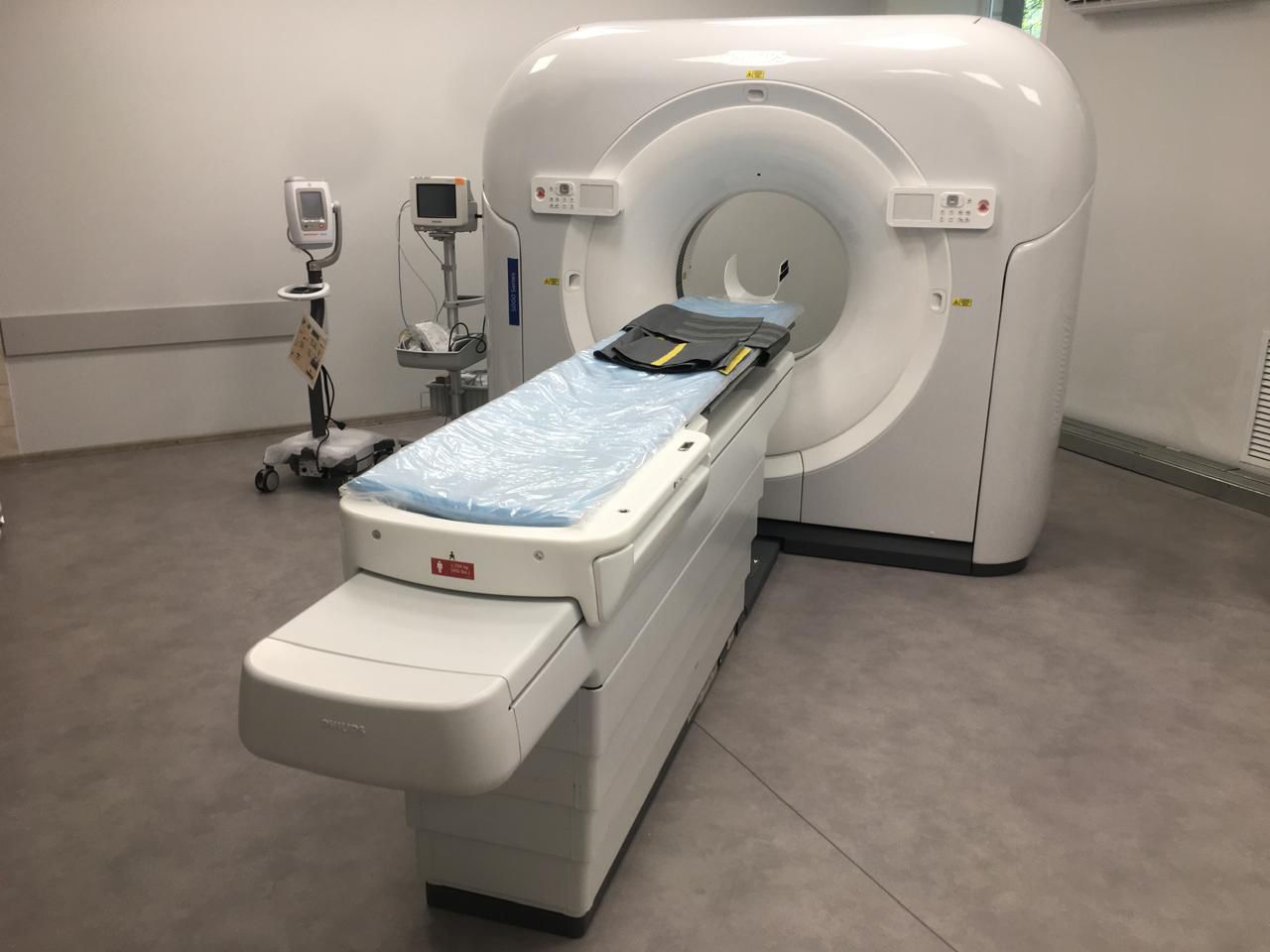​Новый компьютерный томограф поступил в Угличскую центральную районную больницу