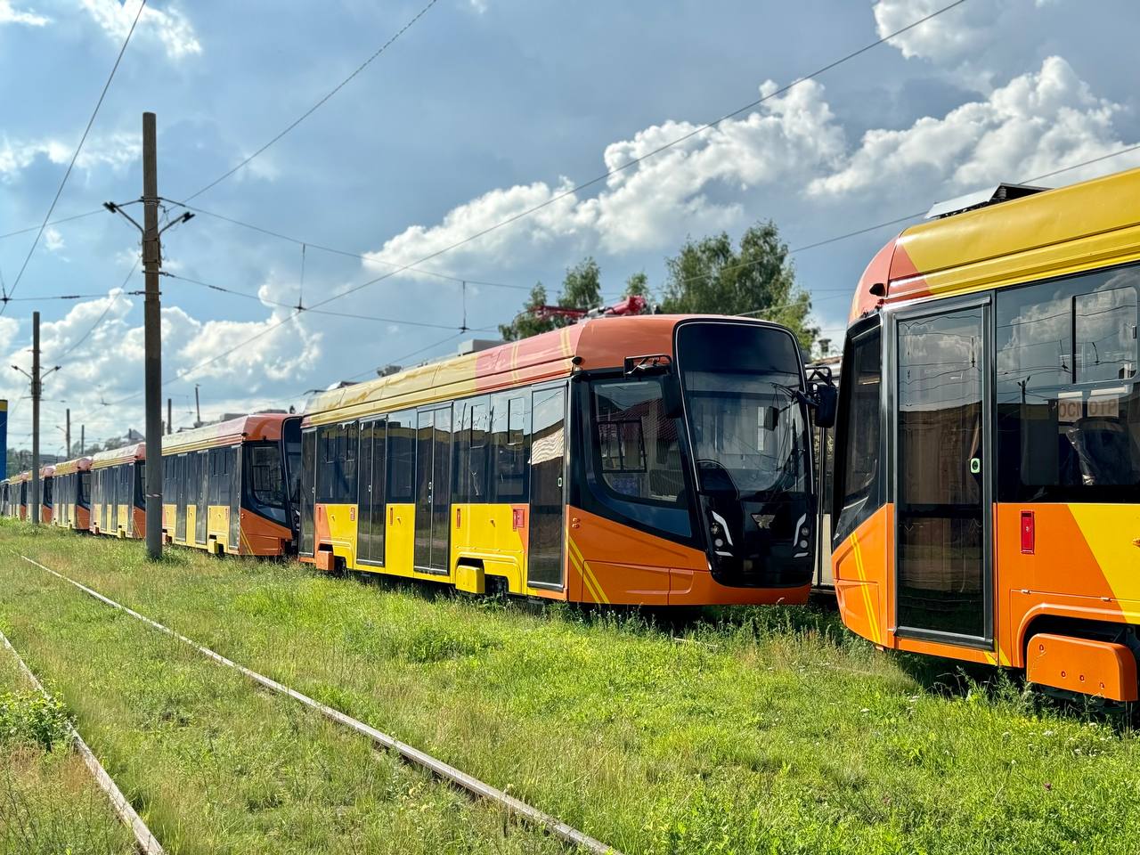 27 новых трамваев прибыли в Ярославль